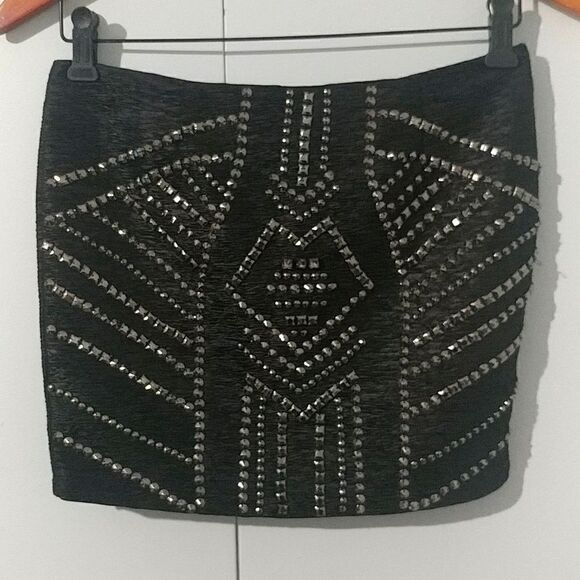 GUESS Black Studded Mini Skirt - Picture 1 of 4